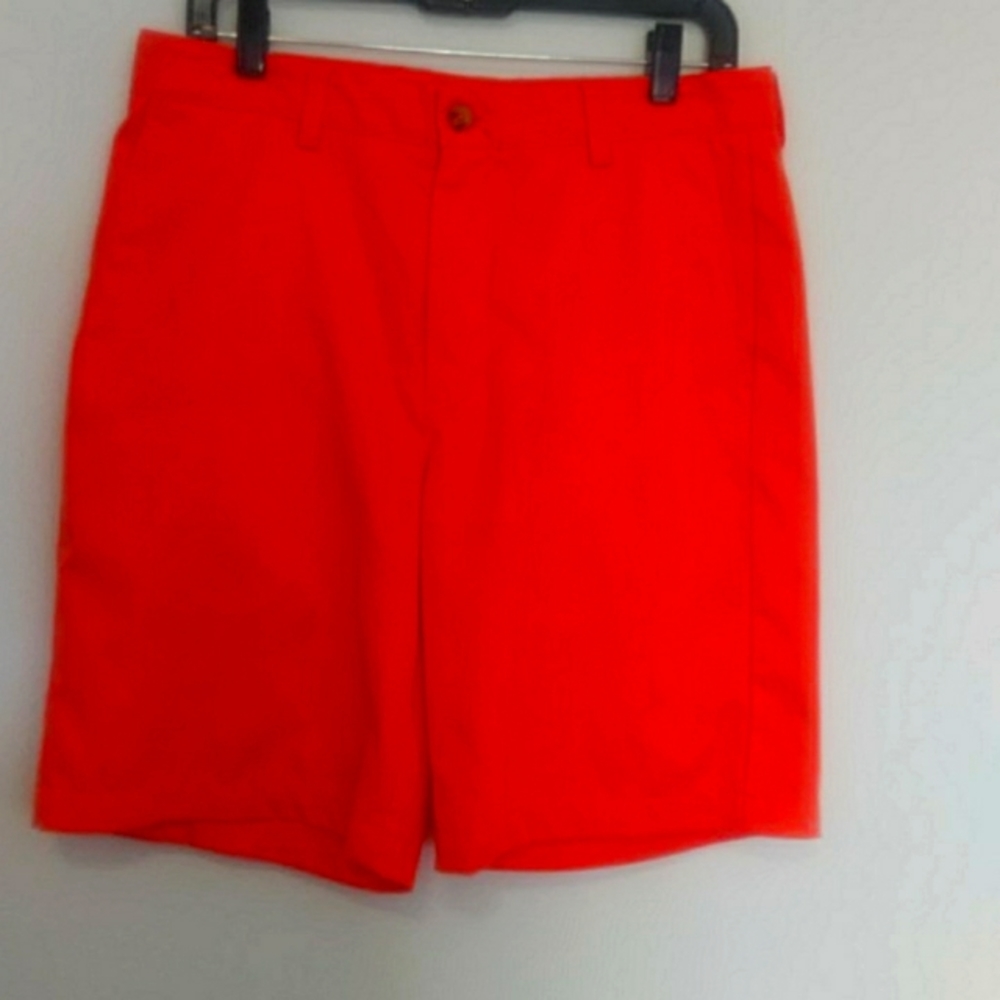 Vineyard golf shorts